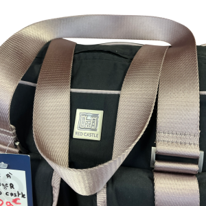 SAC A LANGER RED CASTLE – Image 3